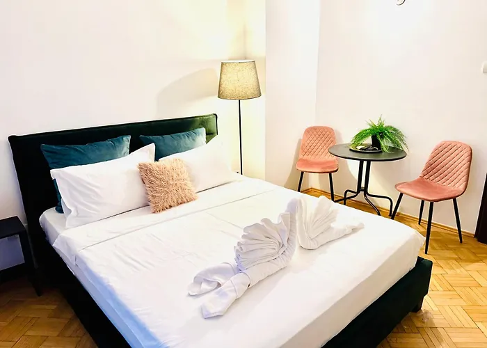 Apartament Square Bucureşti